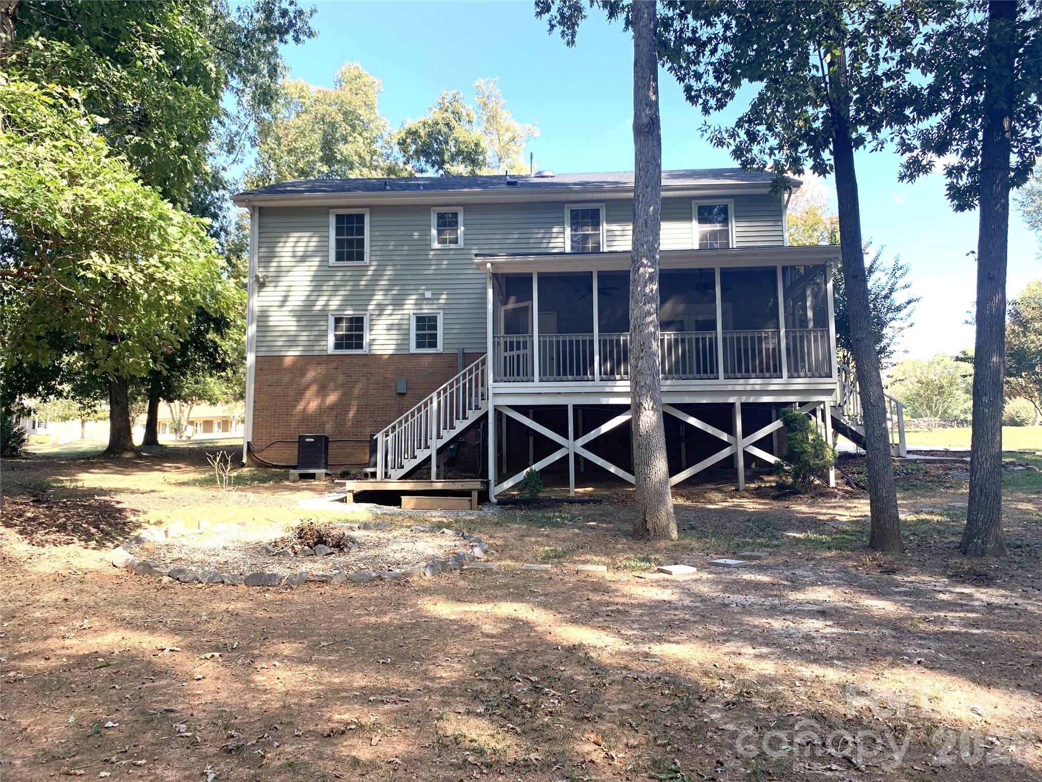 1114 Glenshannon Road Property Photo 34
