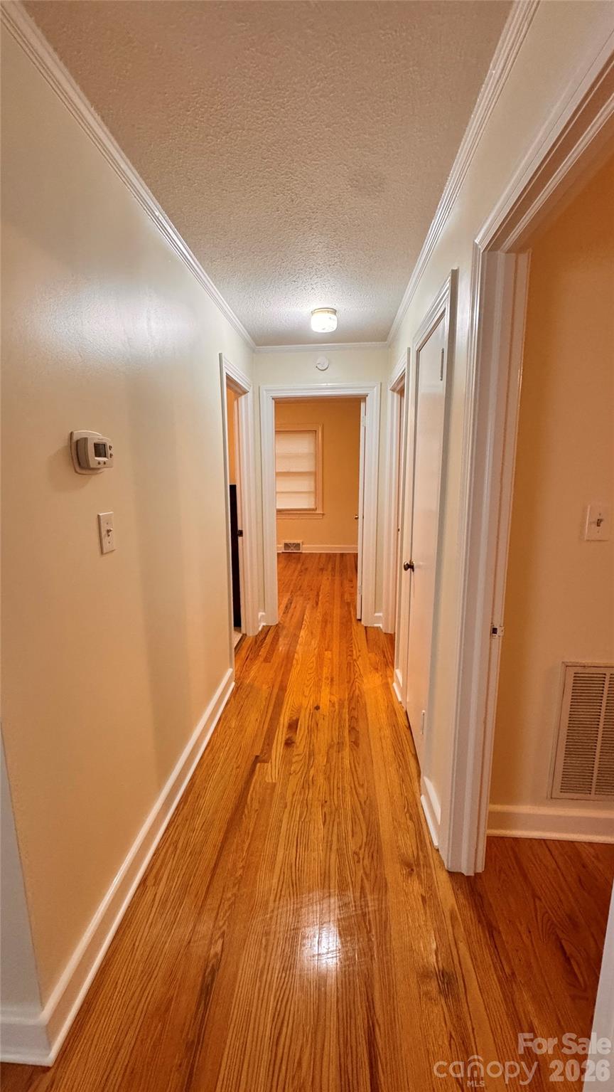 690 Brookdale Drive Property Photo 12