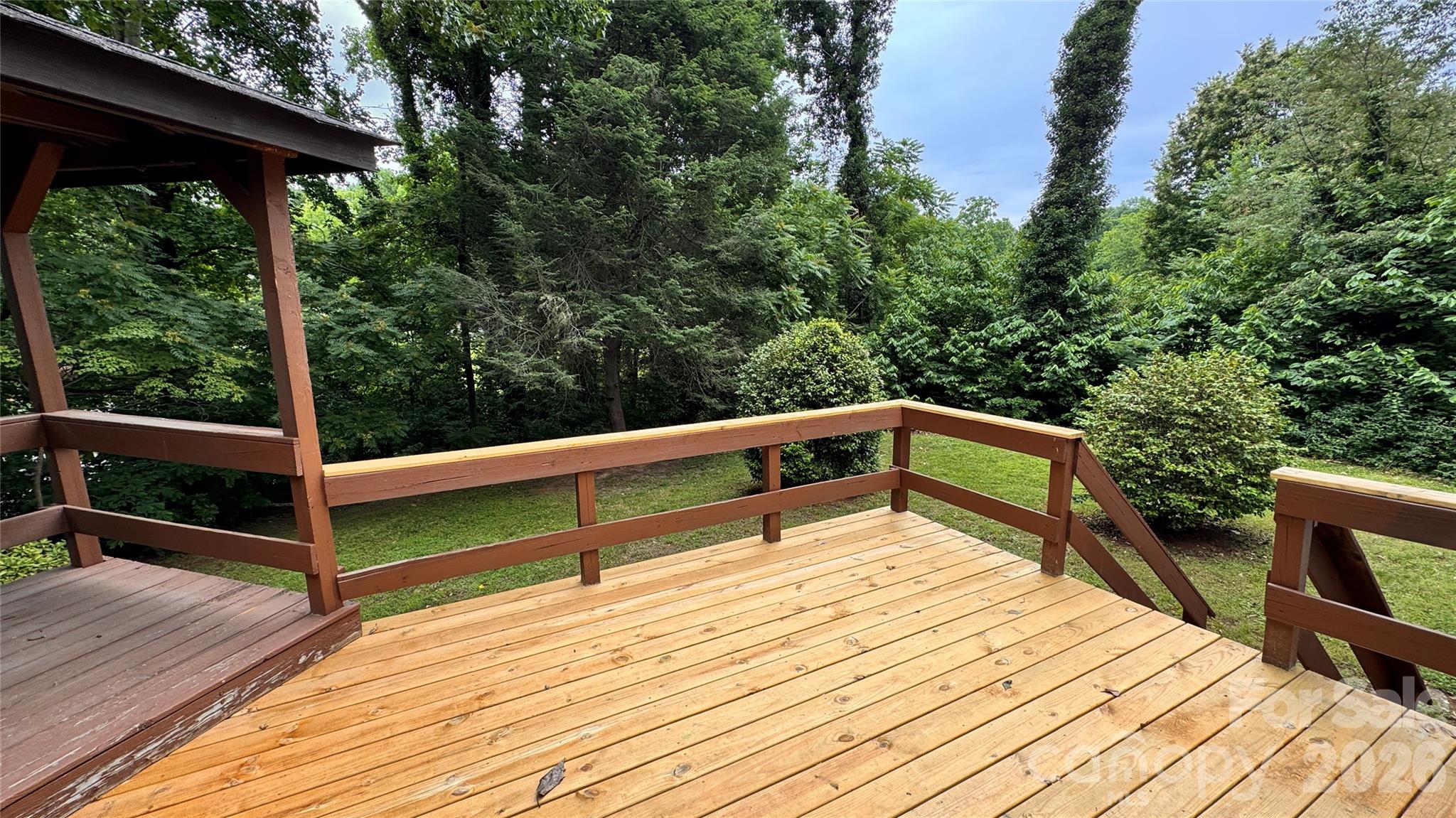 690 Brookdale Drive Property Photo 15
