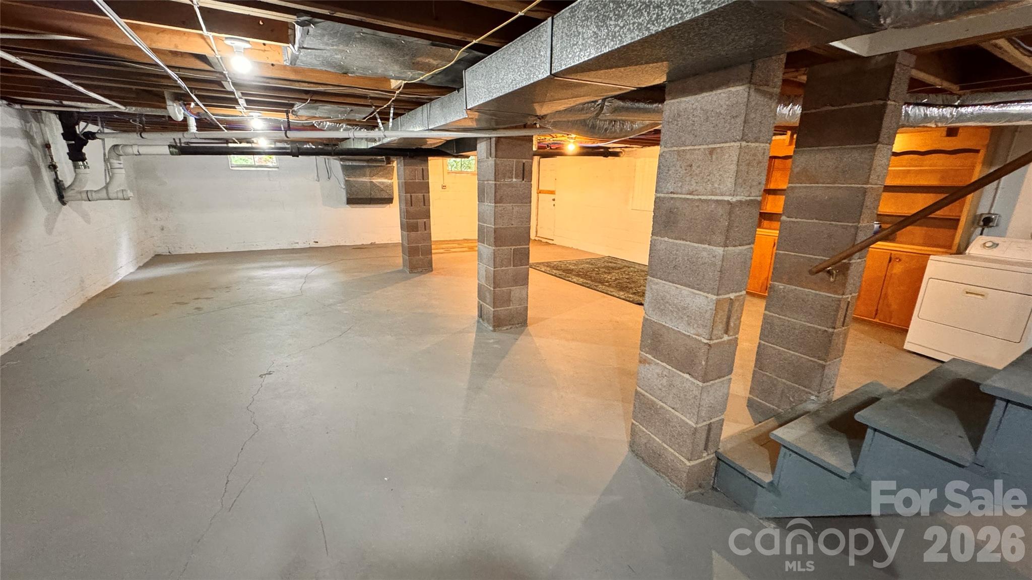 690 Brookdale Drive Property Photo 18