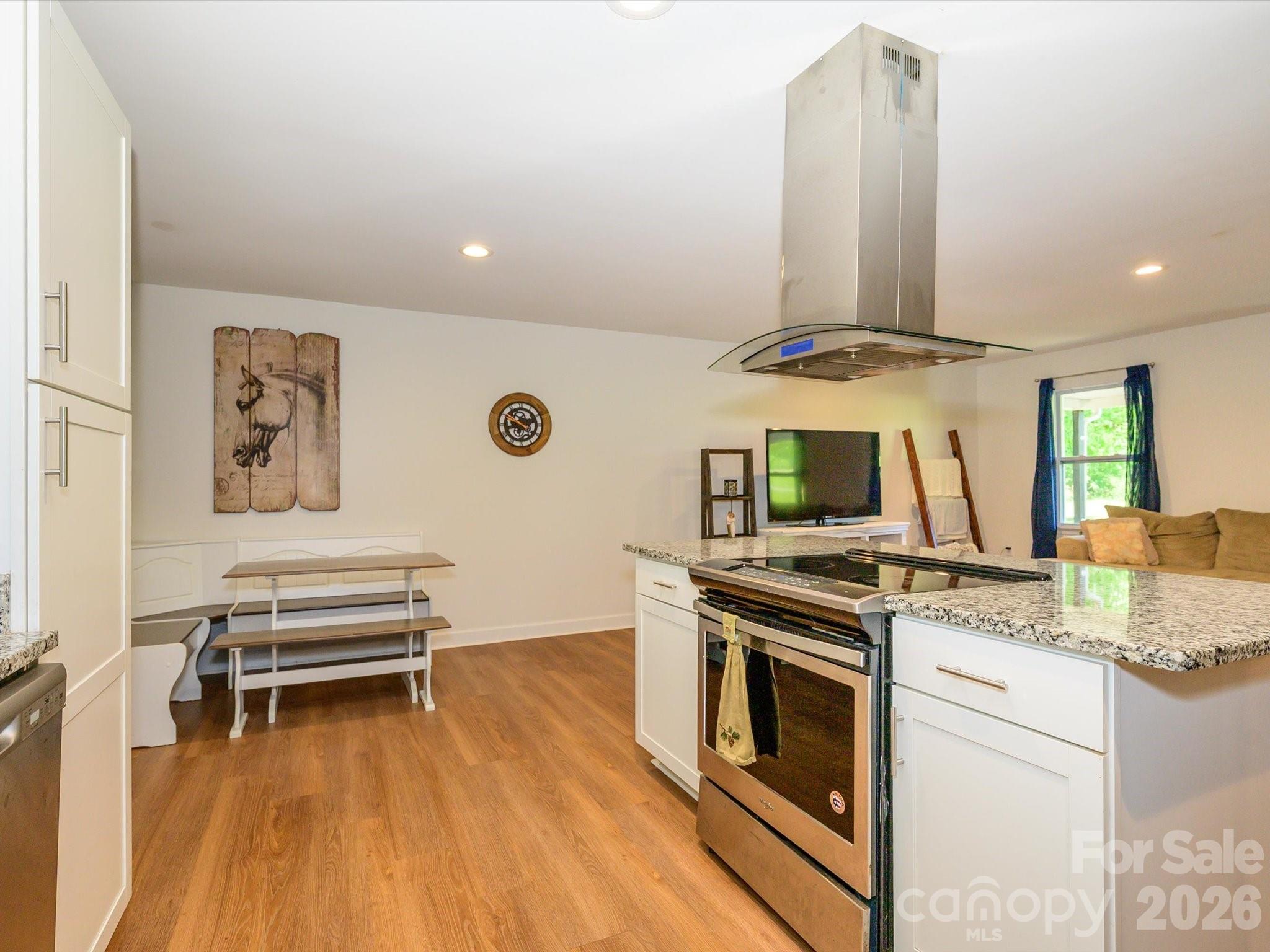 1620 Blueberry Street Property Photo 3