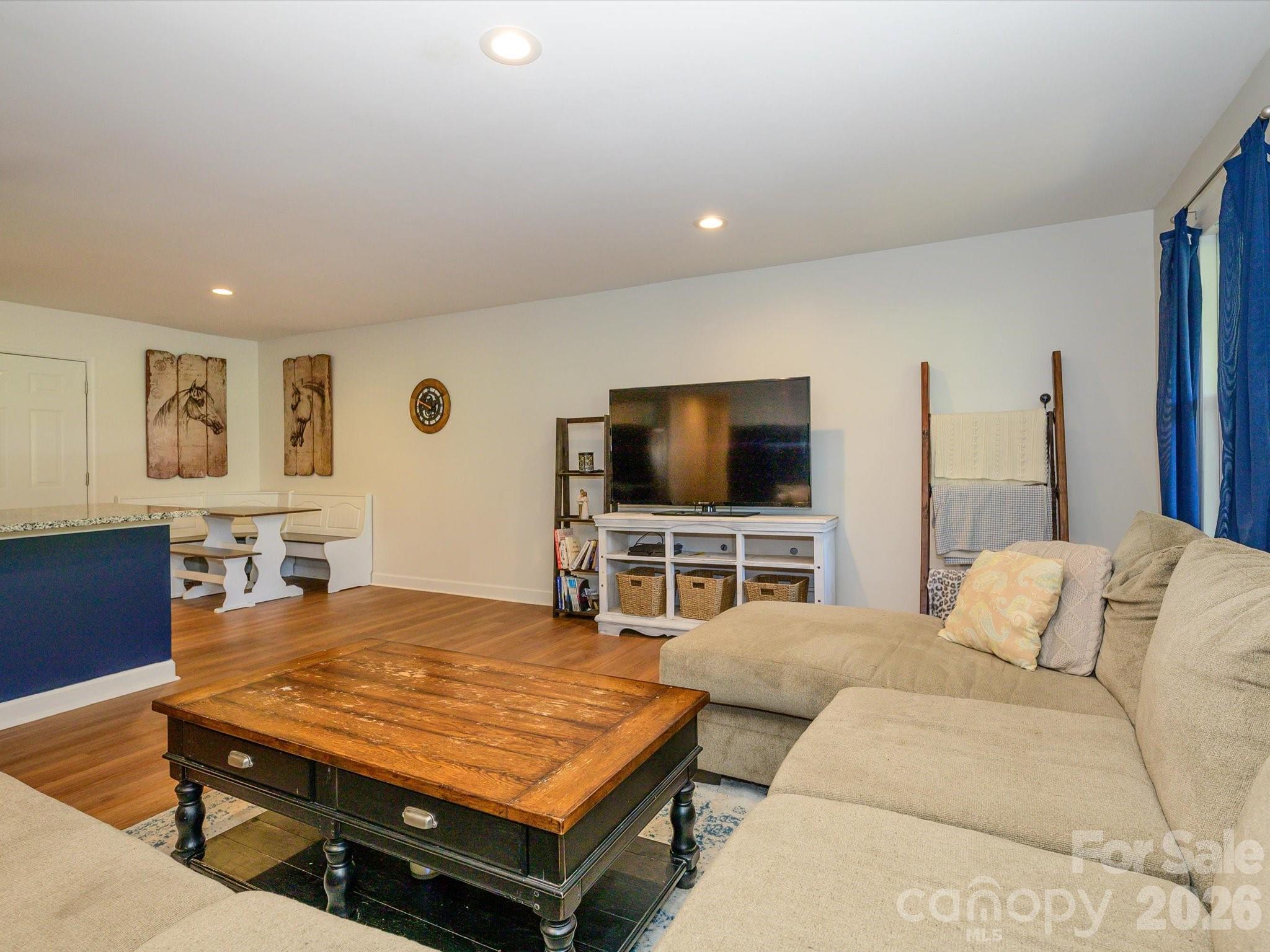 1620 Blueberry Street Property Photo 8