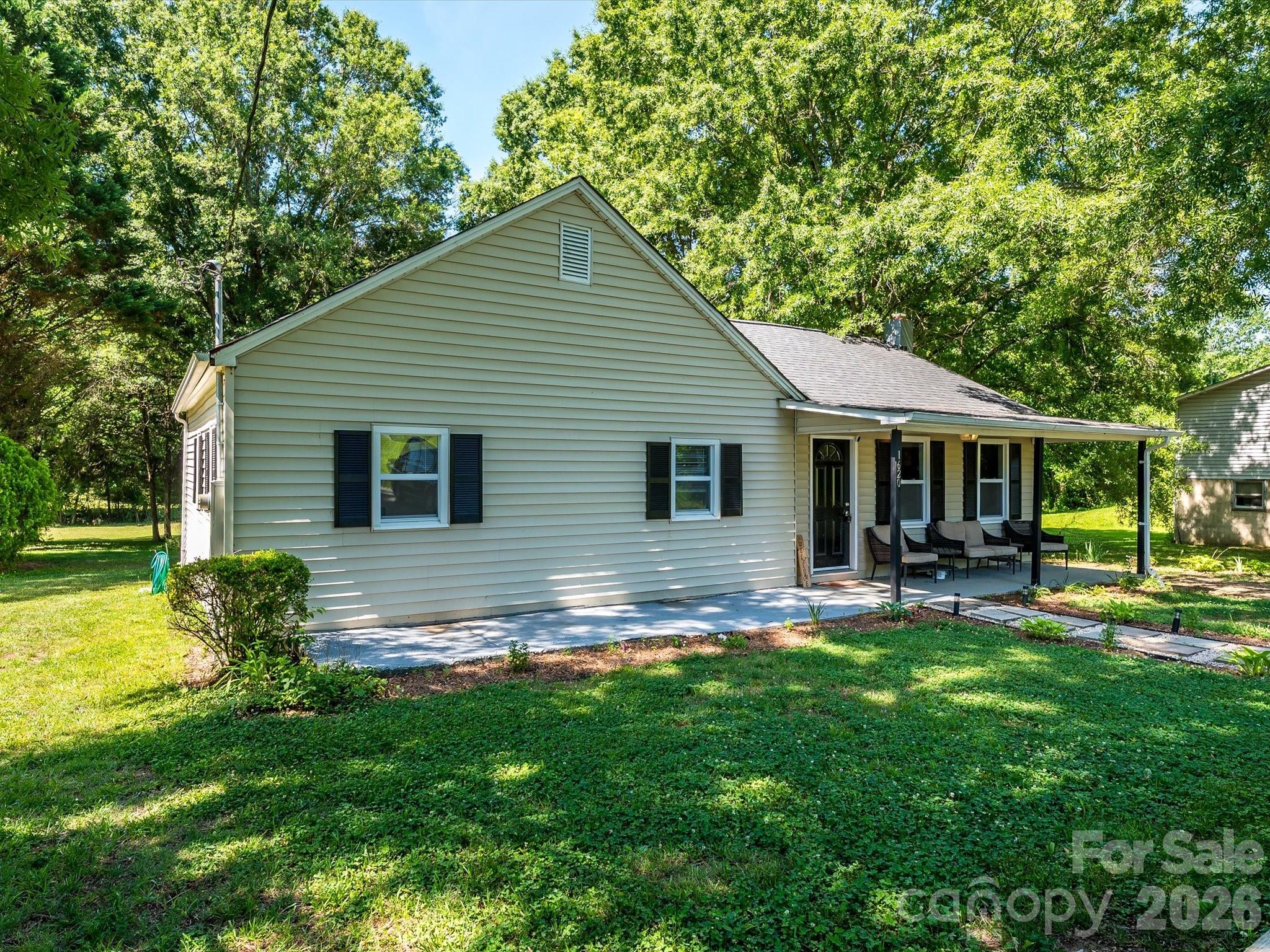 1620 Blueberry Street Property Photo 27