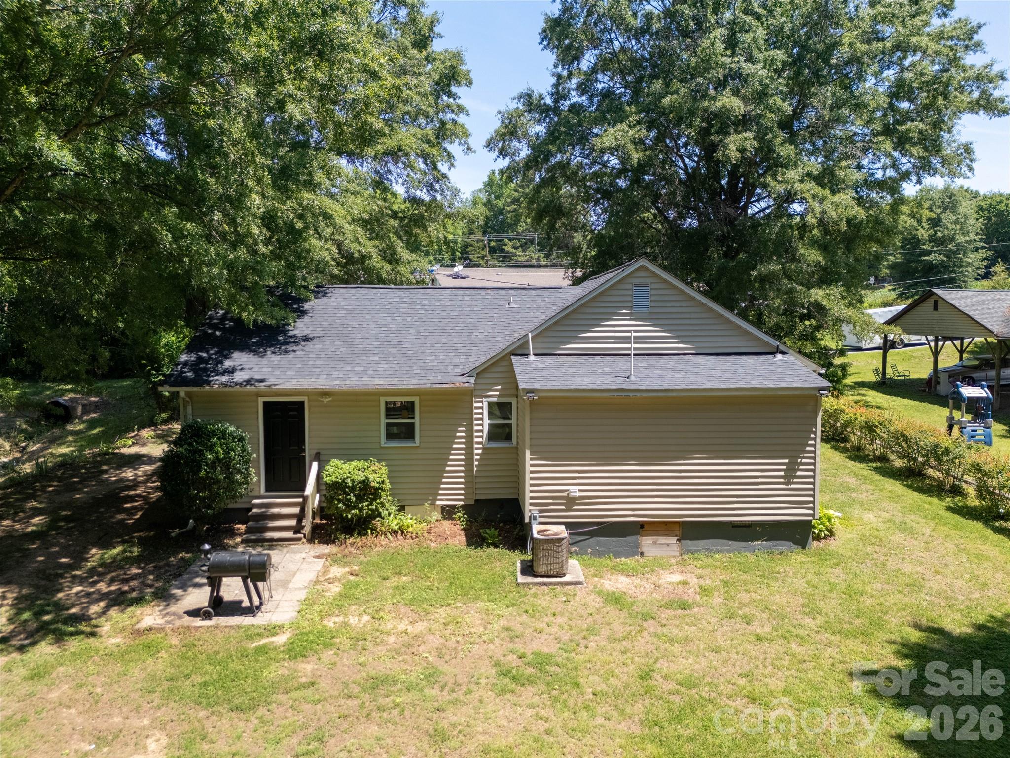 1620 Blueberry Street Property Photo 28