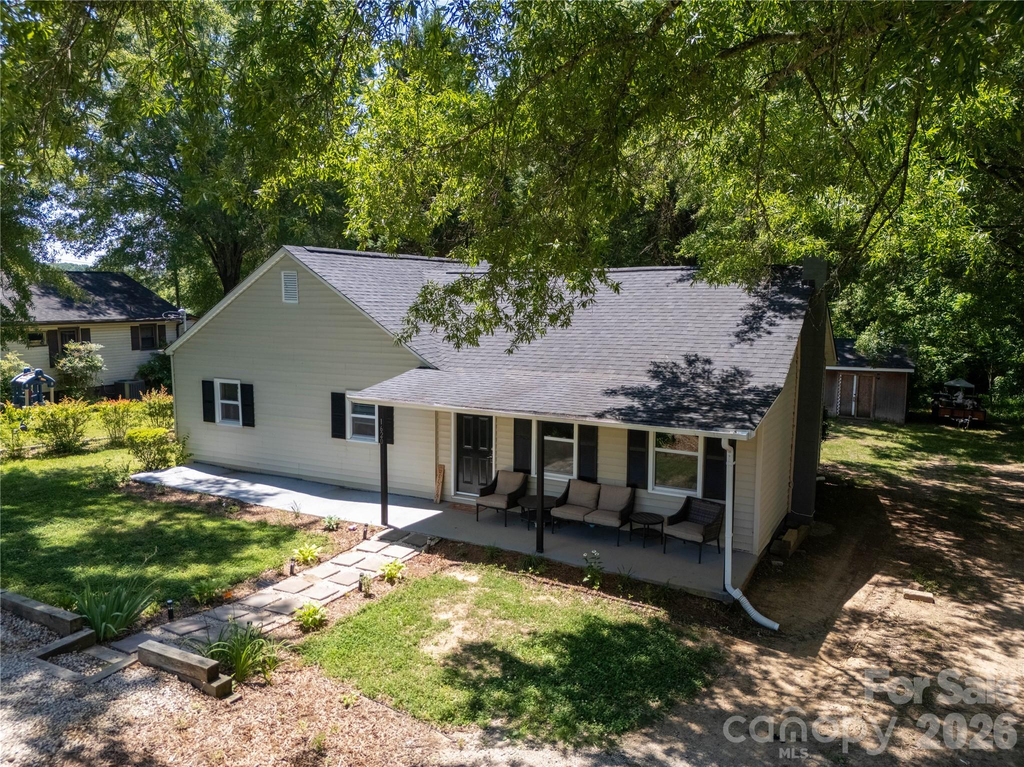1620 Blueberry Street Property Photo 31