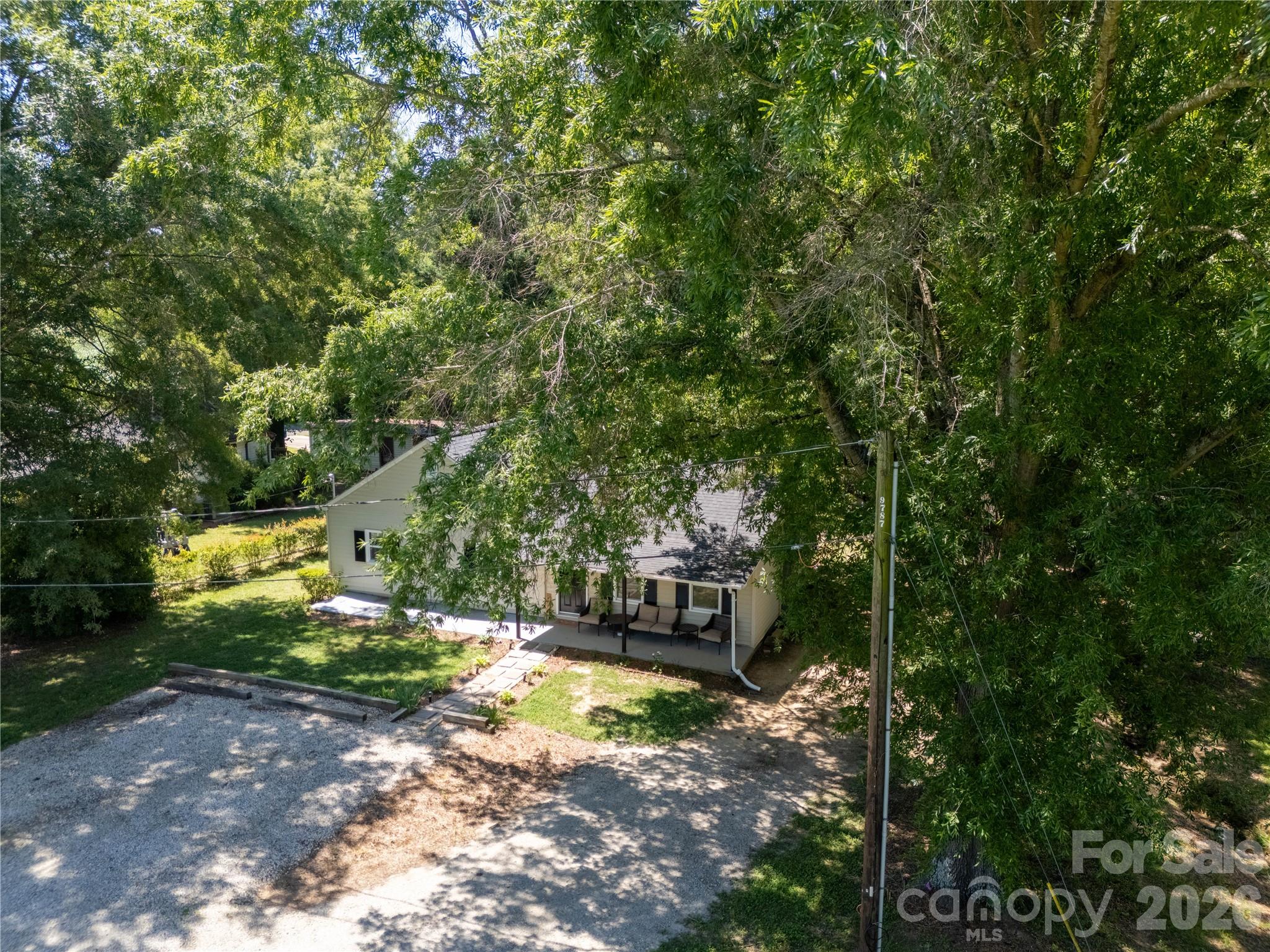 1620 Blueberry Street Property Photo 32