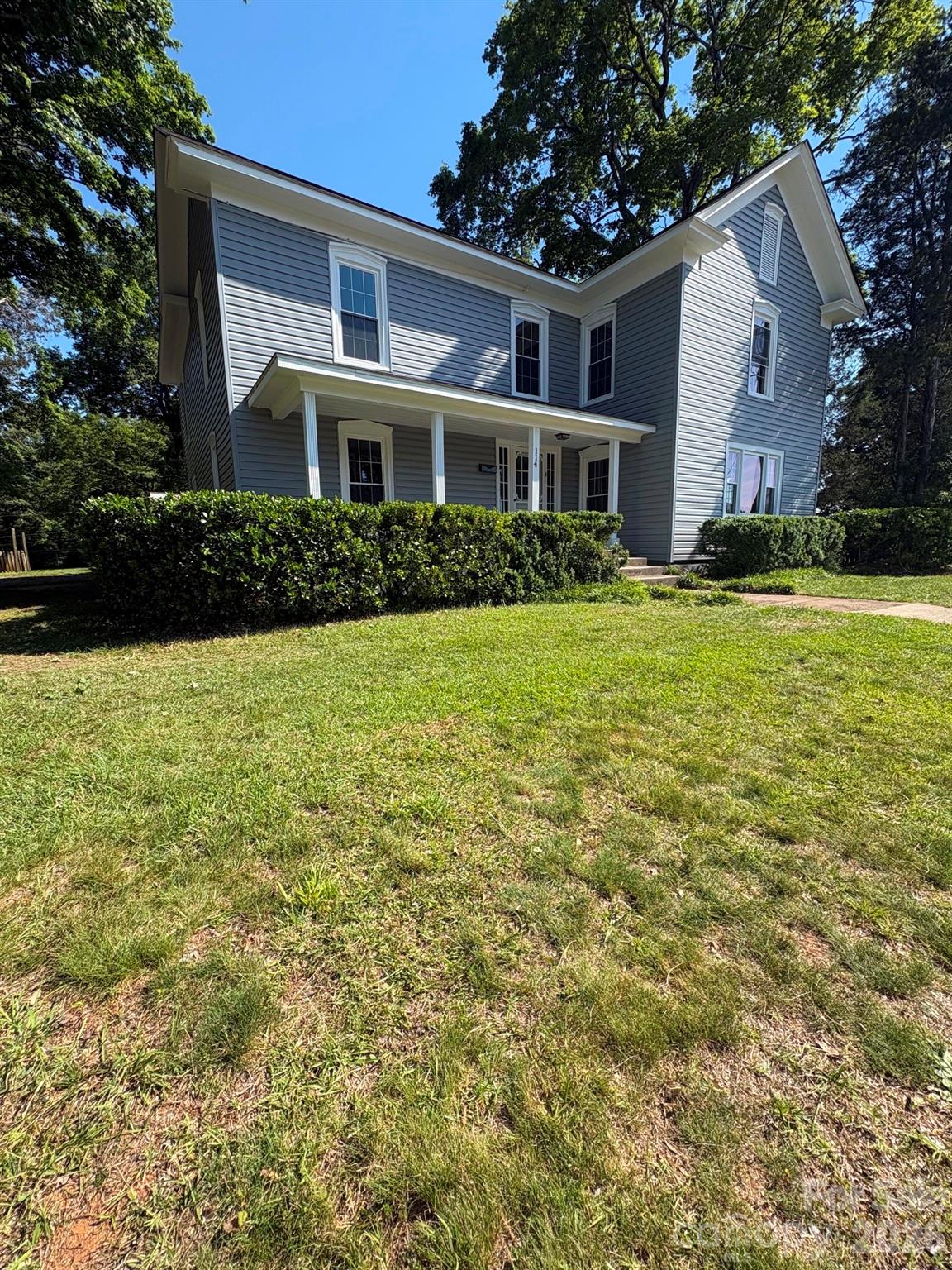 114 N Harris Street Property Photo 4