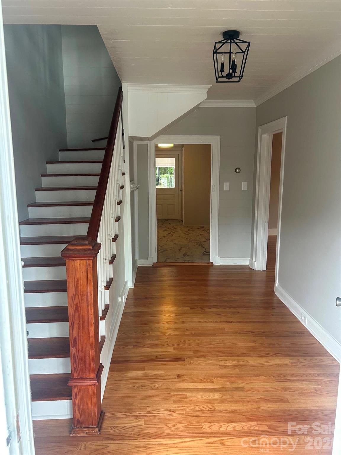 114 N Harris Street Property Photo 5