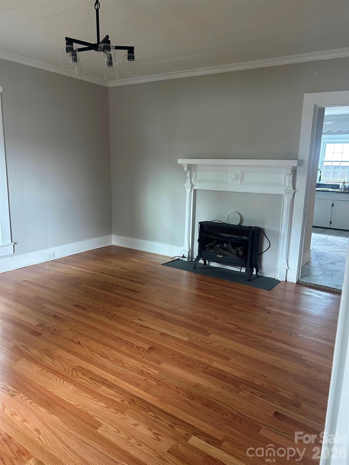 114 N Harris Street Property Photo 7