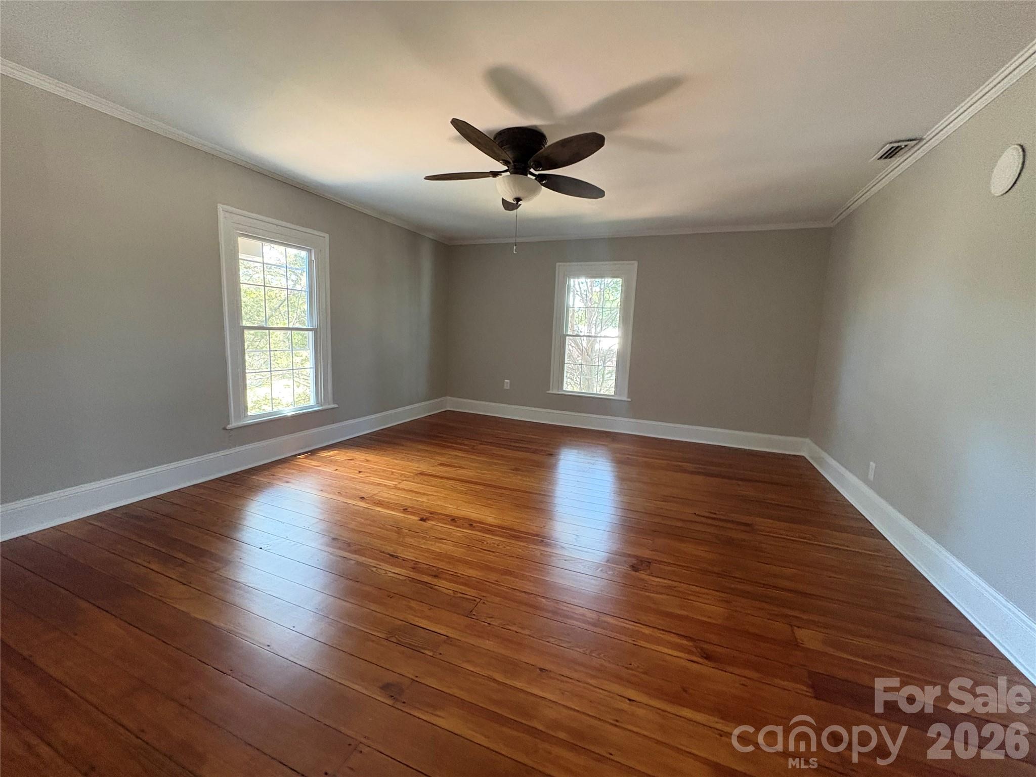114 N Harris Street Property Photo 22