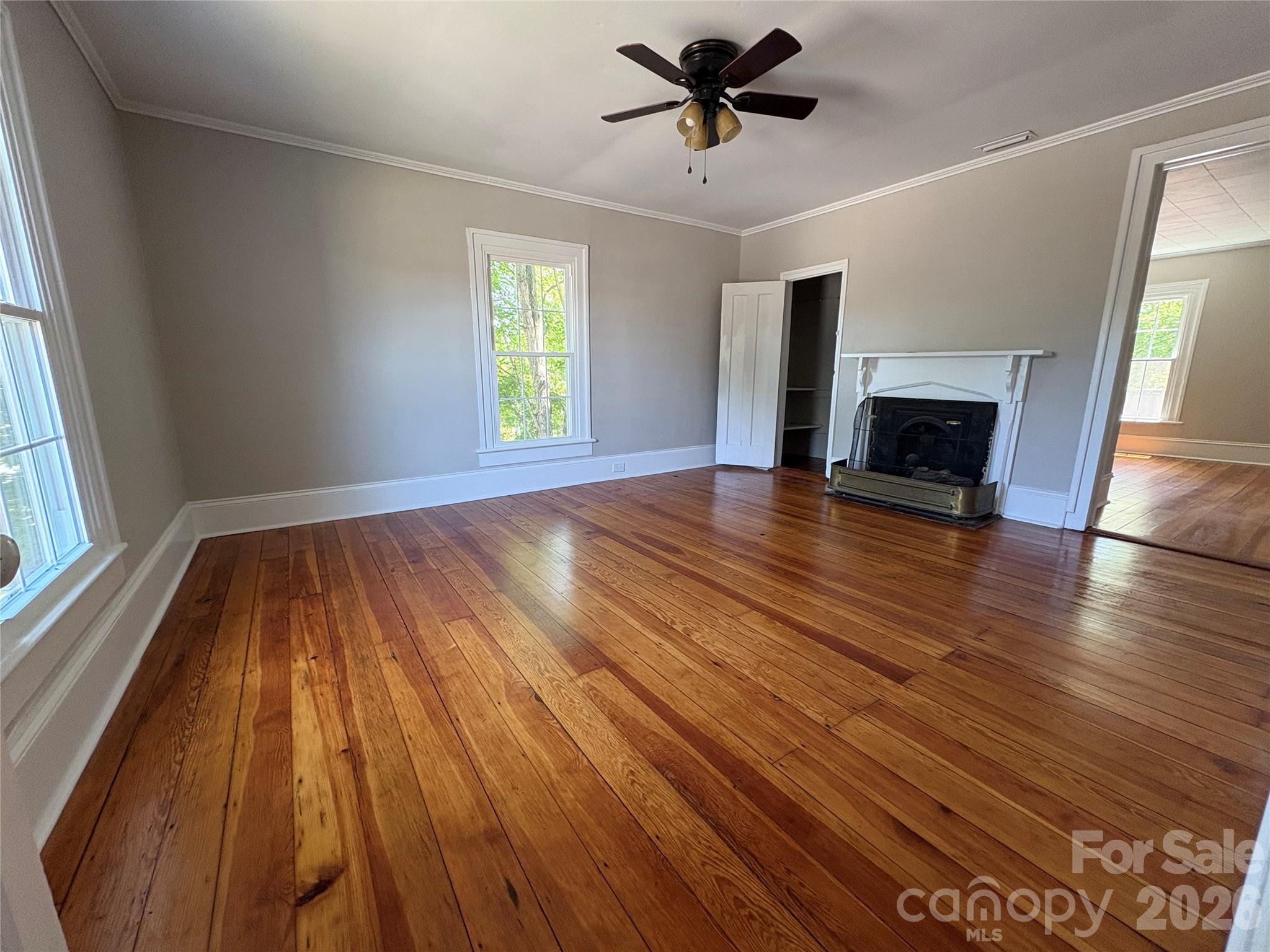 114 N Harris Street Property Photo 24
