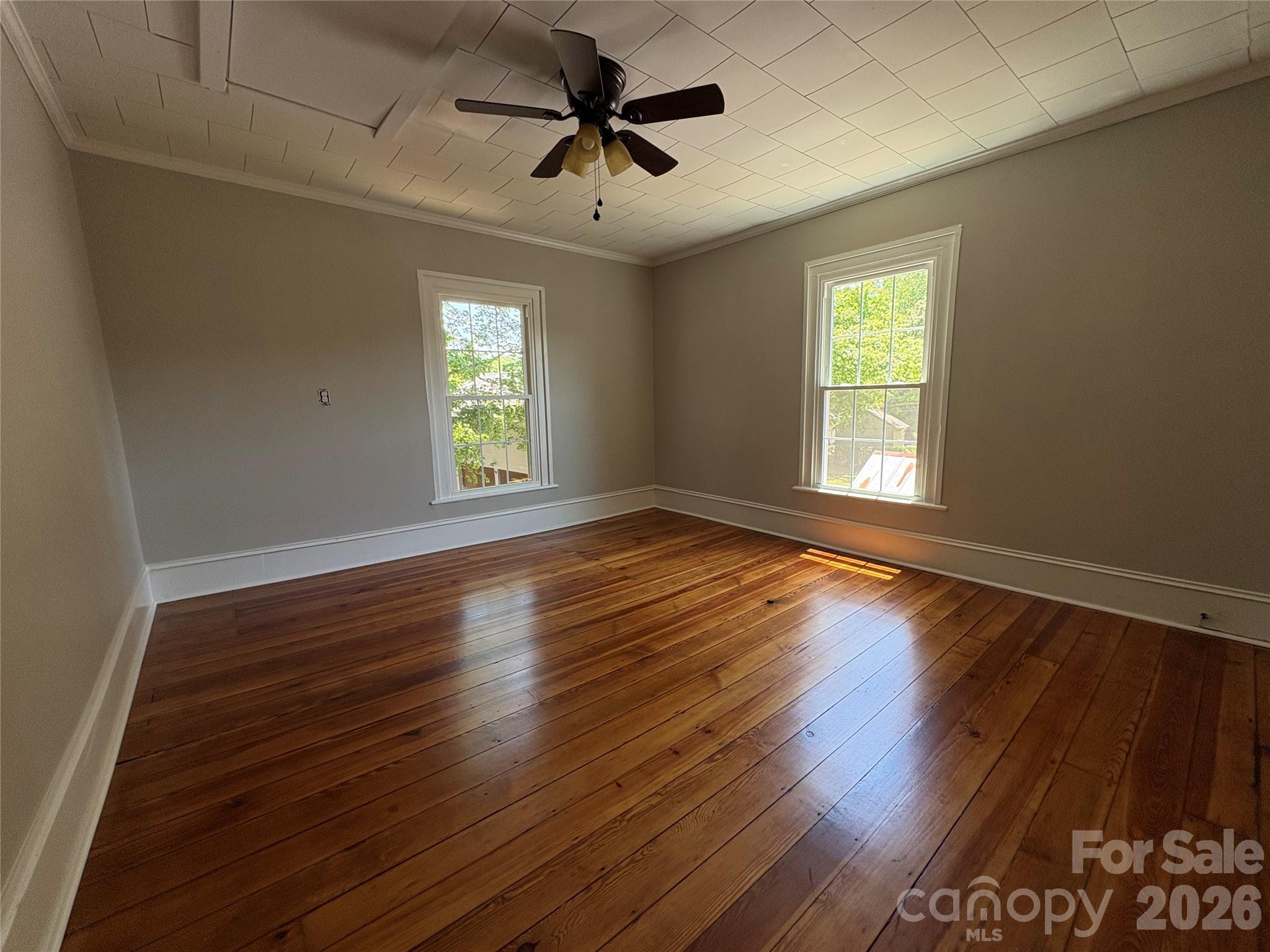 114 N Harris Street Property Photo 25