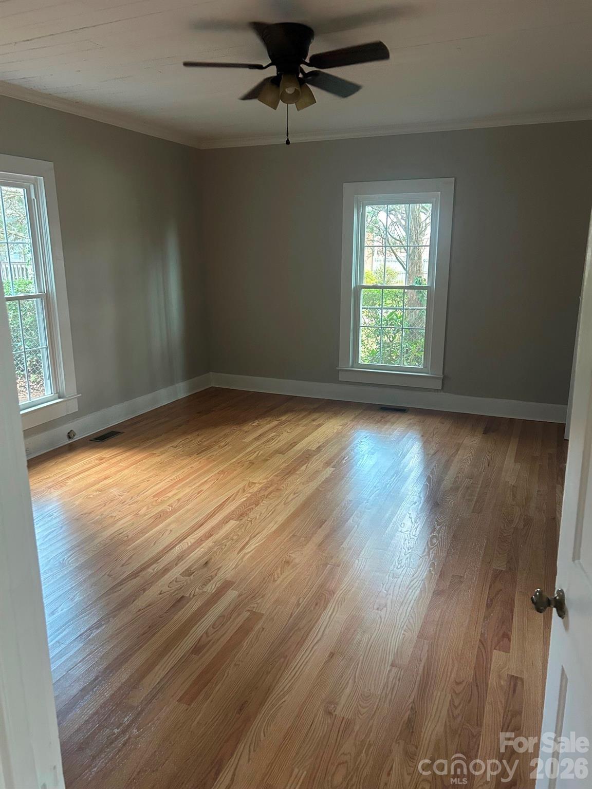 114 N Harris Street Property Photo 29