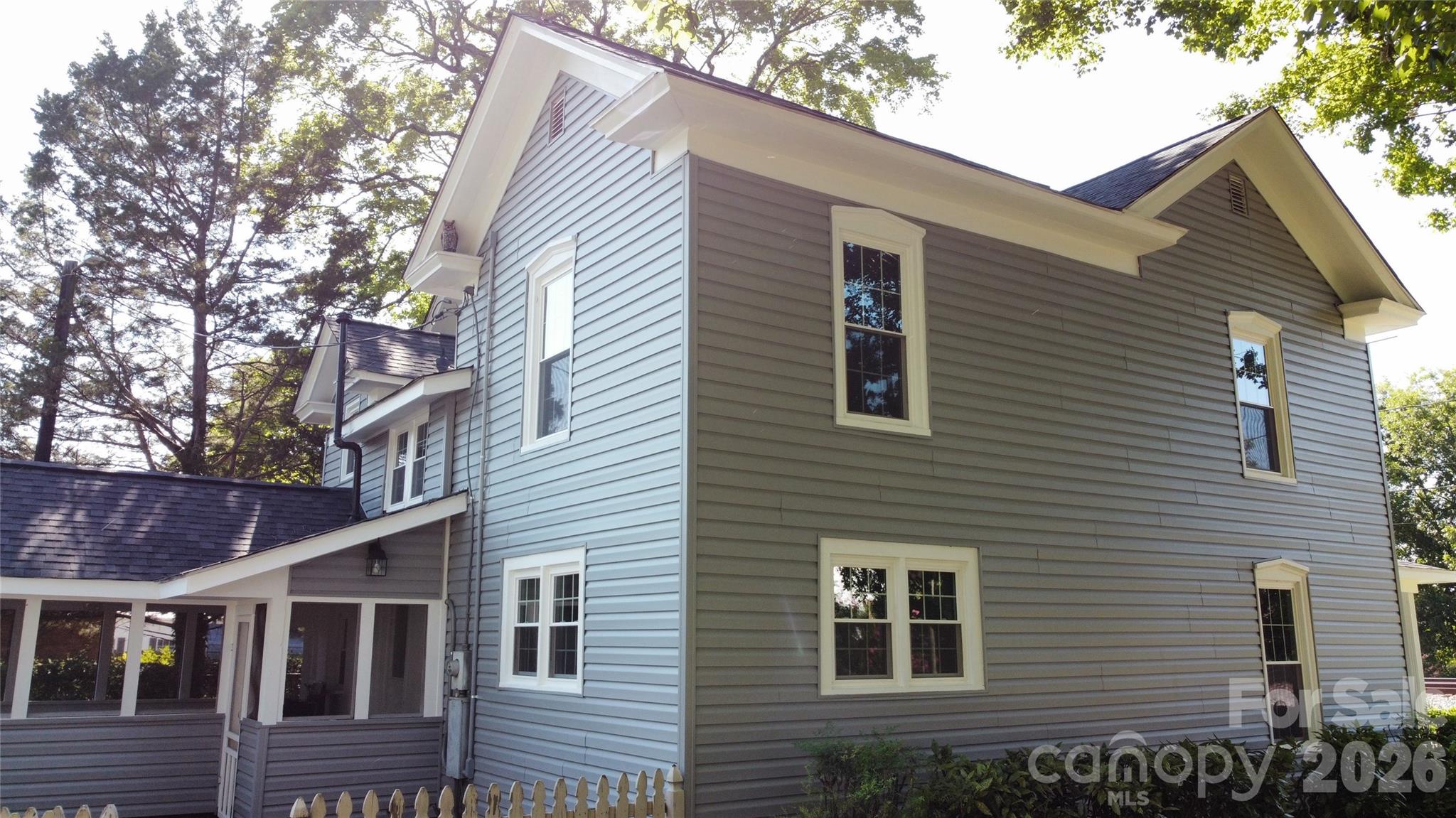 114 N Harris Street Property Photo 37