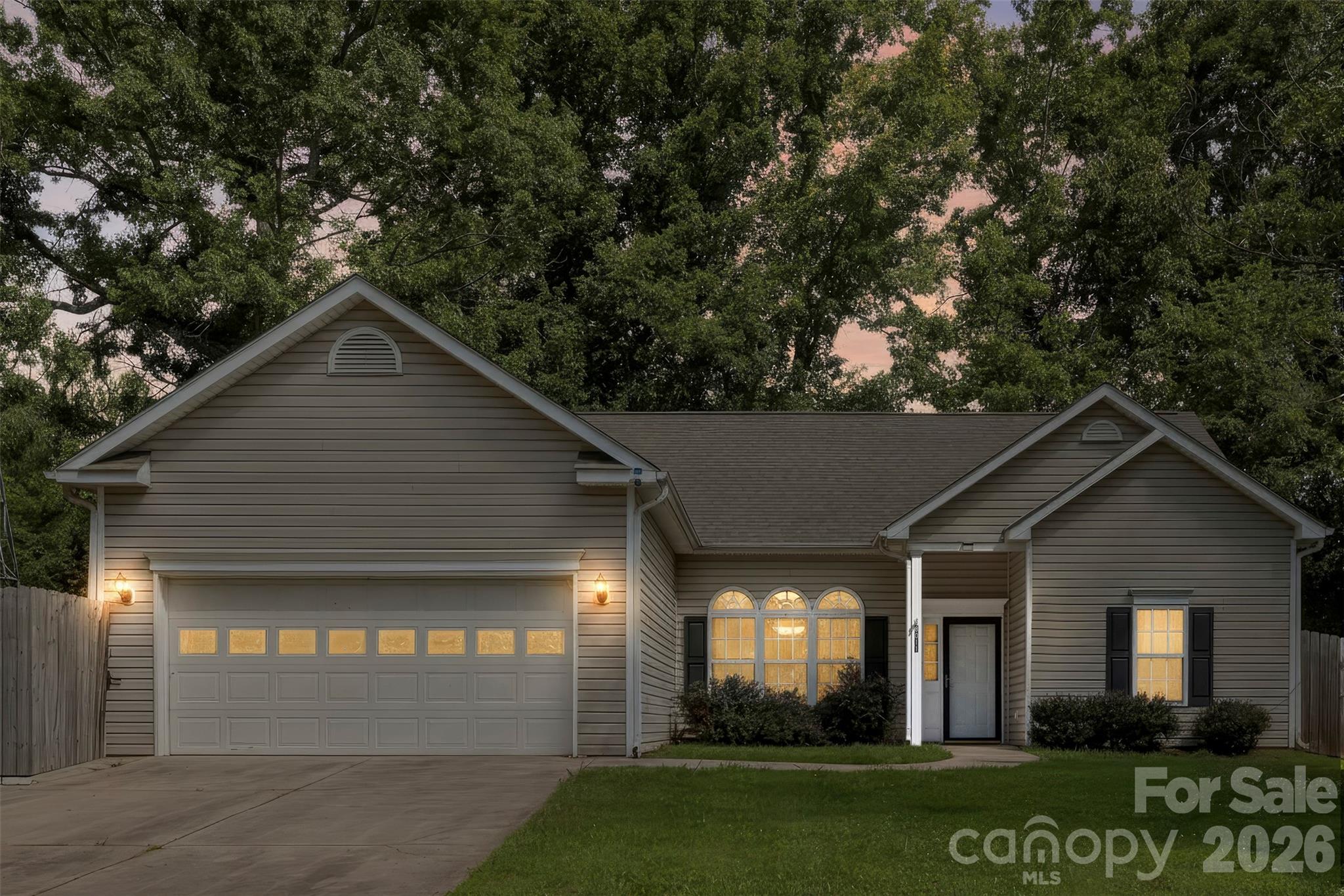 8011 Maxwelton Drive Property Photo 2