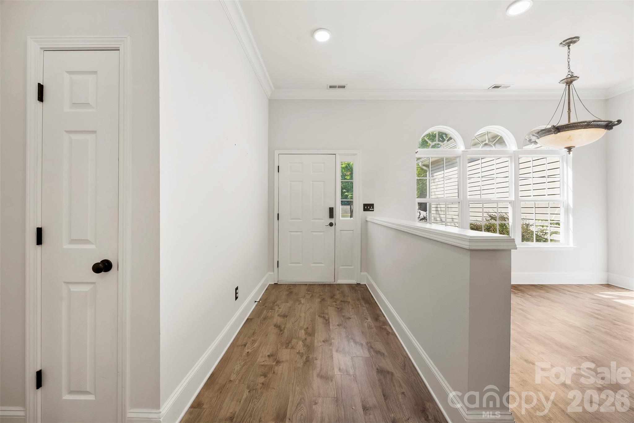8011 Maxwelton Drive Property Photo 10