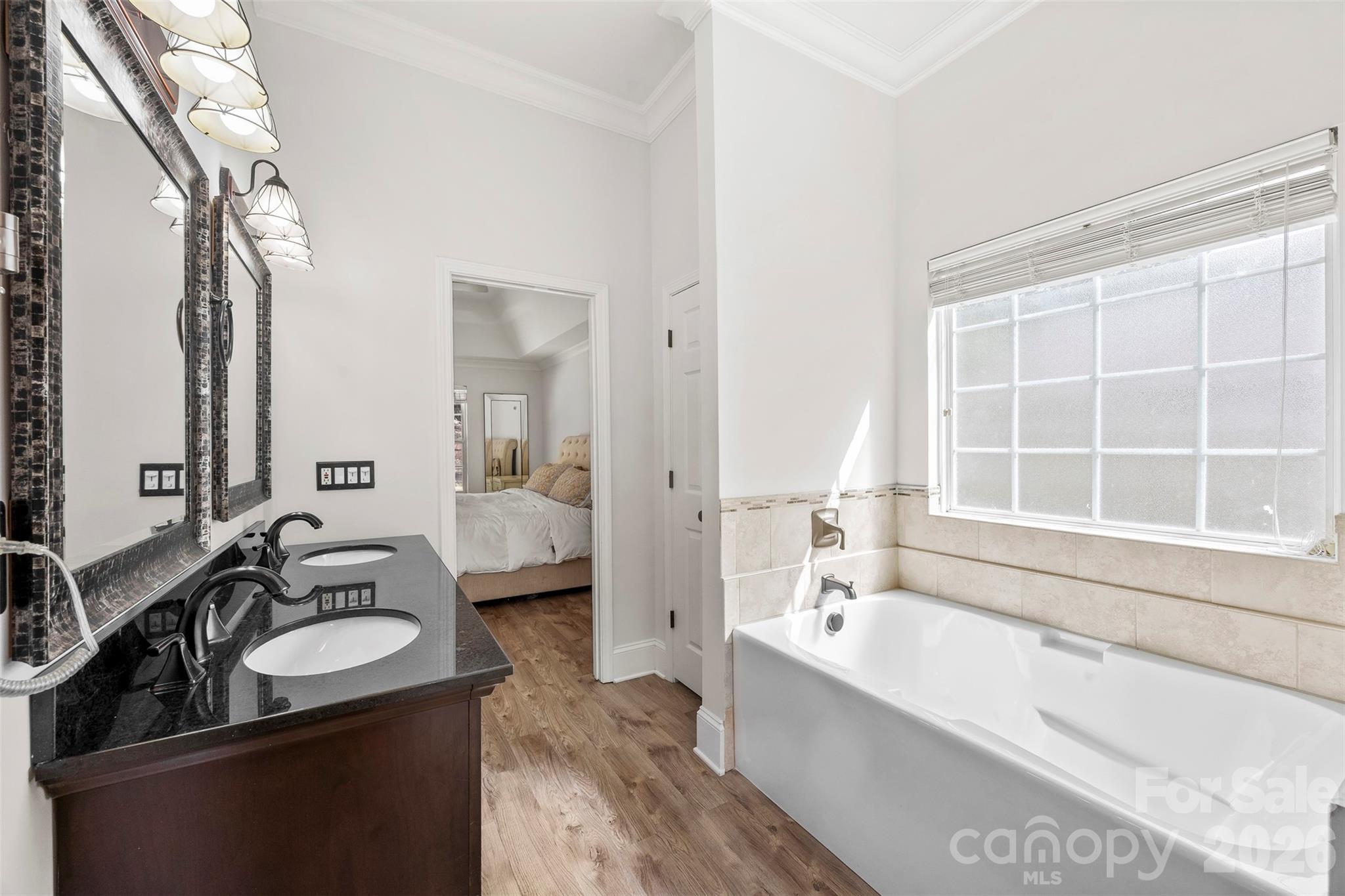 8011 Maxwelton Drive Property Photo 16