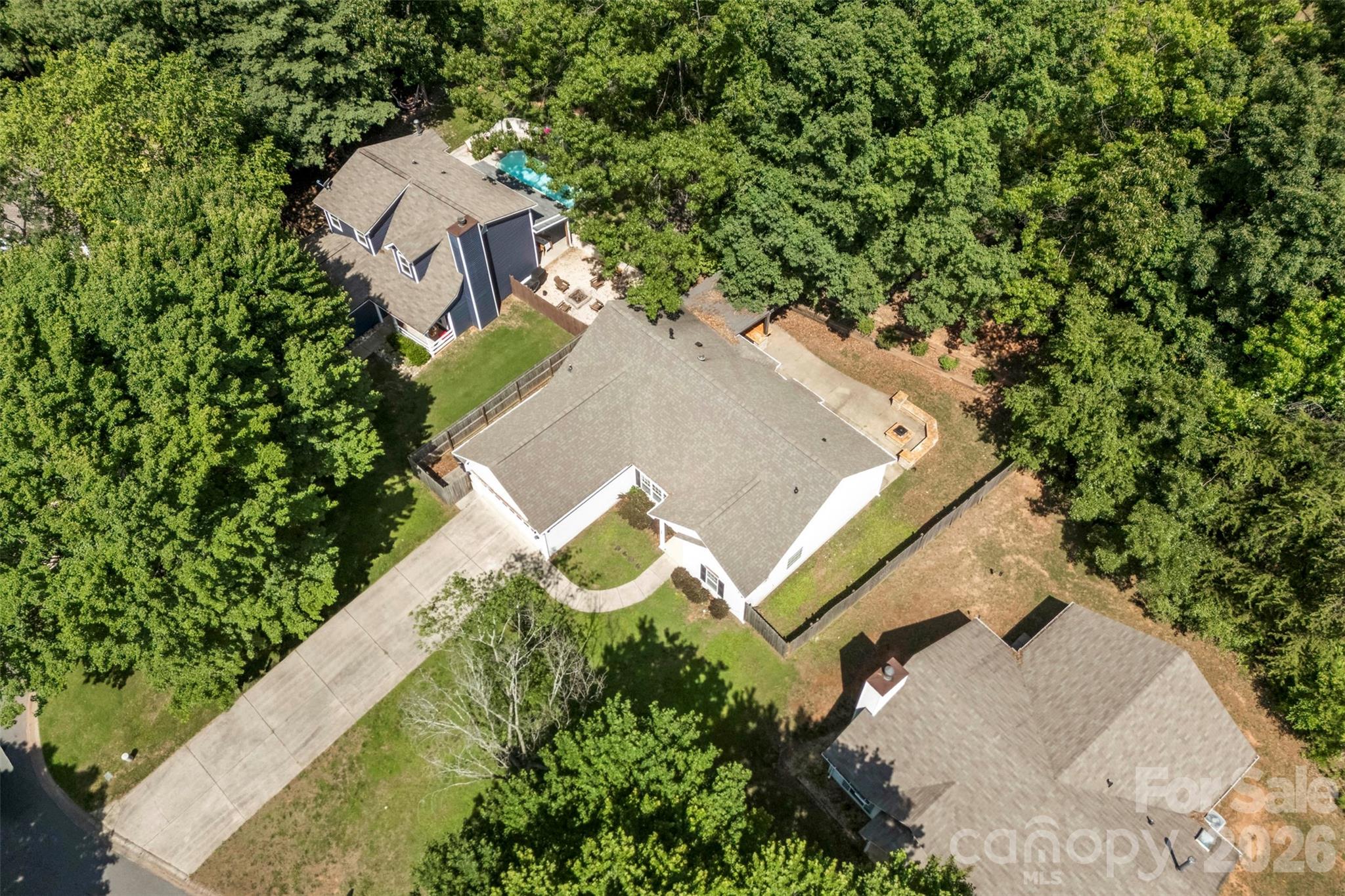 8011 Maxwelton Drive Property Photo 26