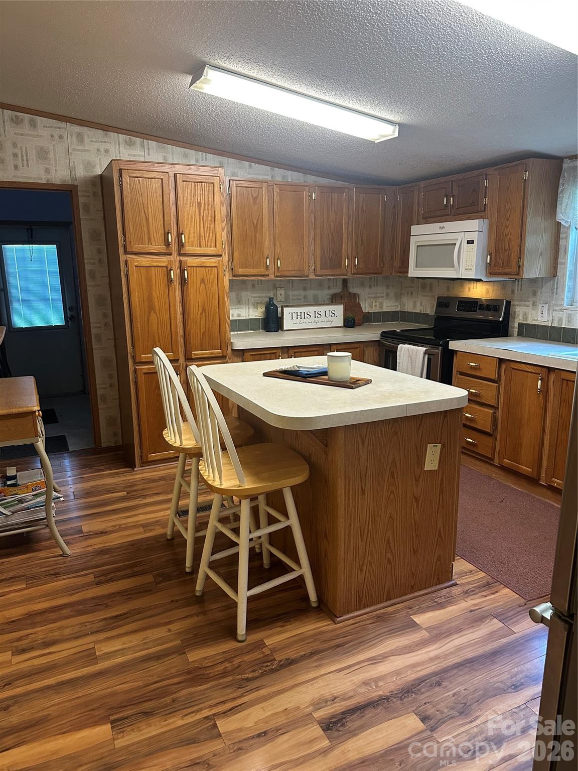 43702 Cypress Crossing Road Property Photo 6
