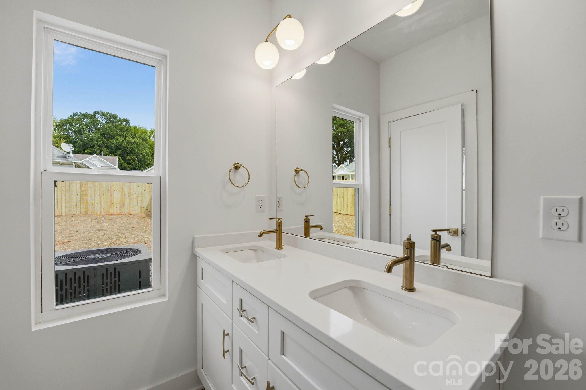 244 Institute Street Property Photo 6