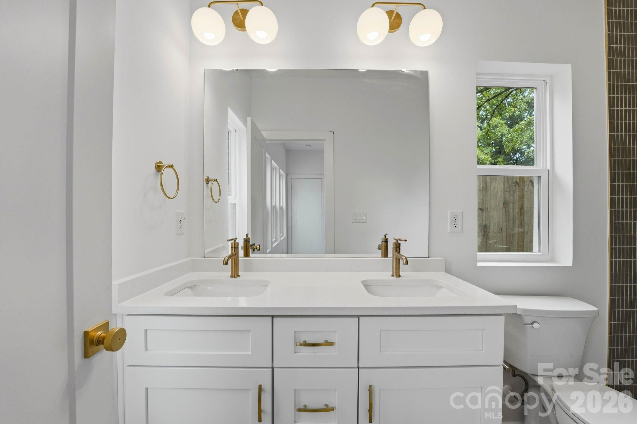 244 Institute Street Property Photo 7