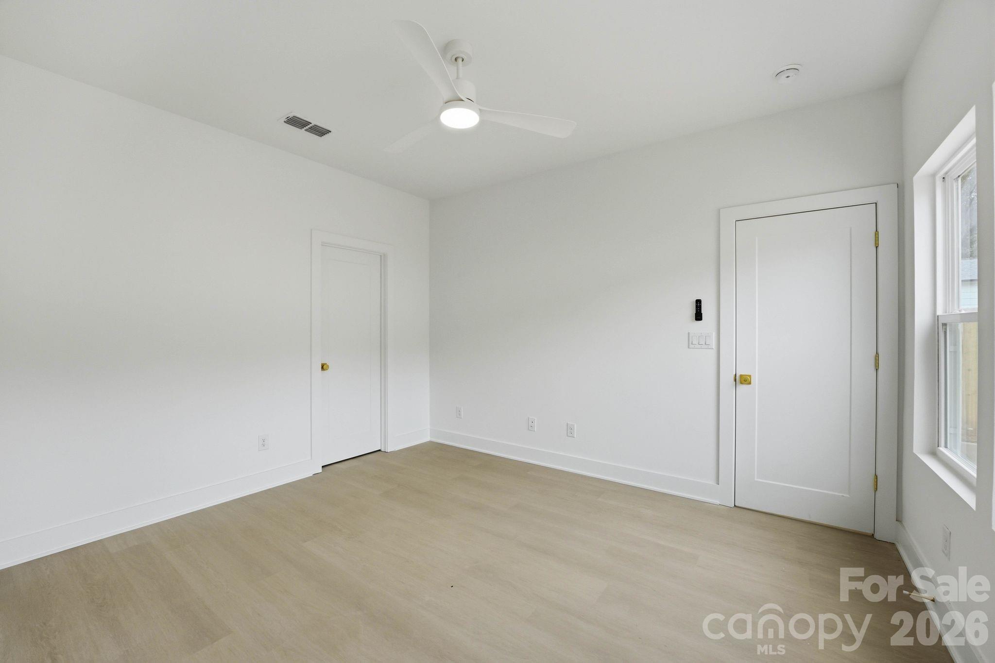 244 Institute Street Property Photo 10