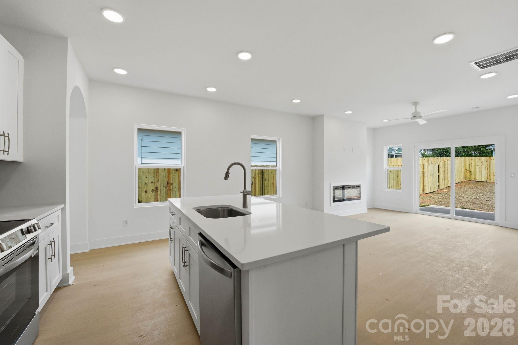 244 Institute Street Property Photo 20