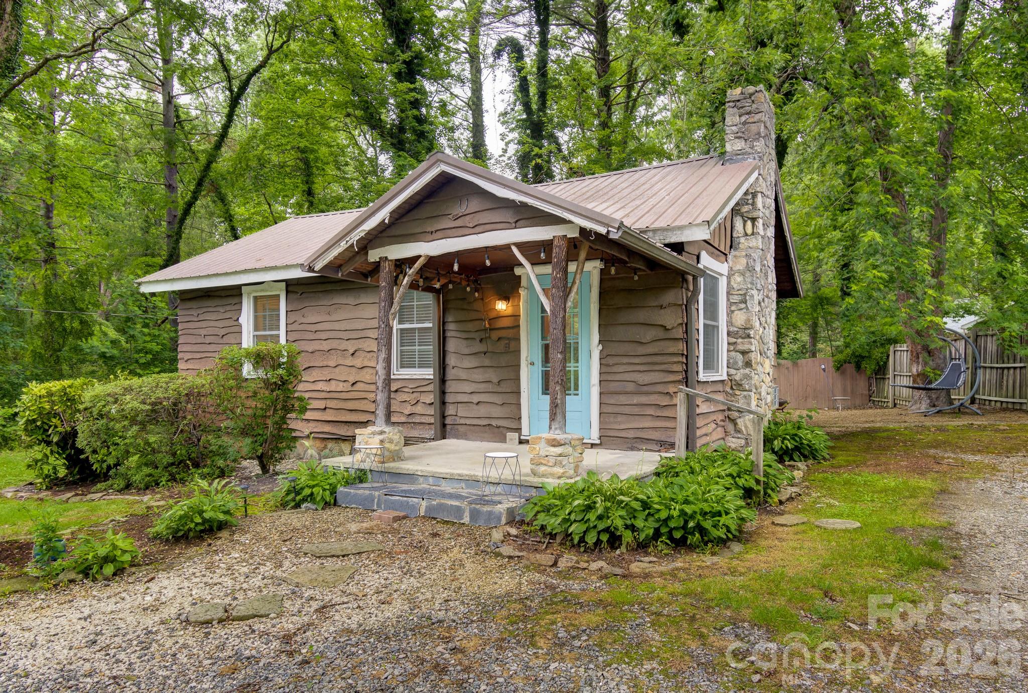 3119 Brevard Road Property Photo 1