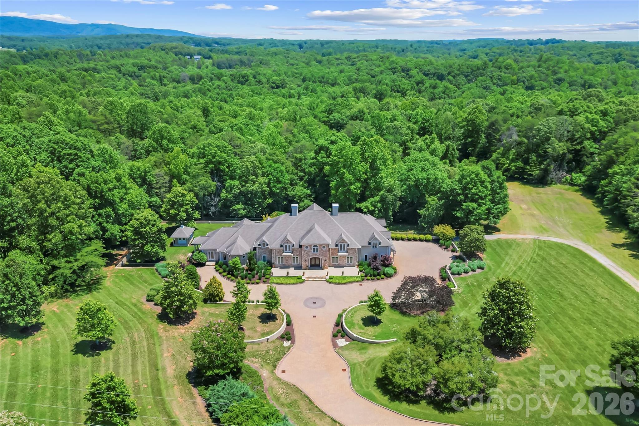 1090 Pearidge Road Property Photo 1