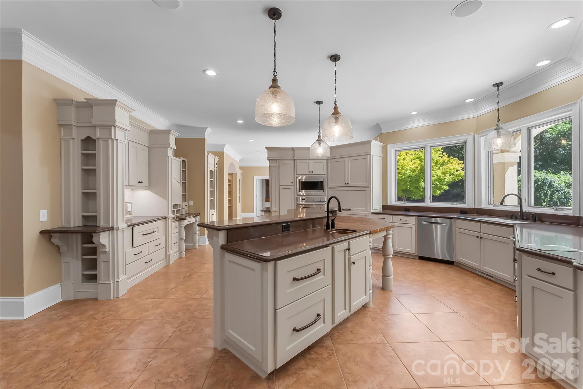 1090 Pearidge Road Property Photo 7