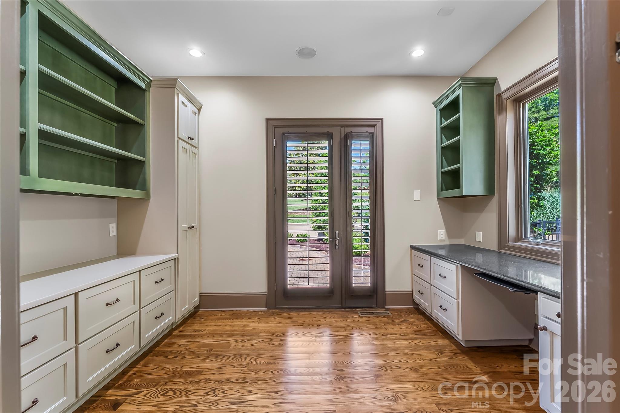 1090 Pearidge Road Property Photo 16