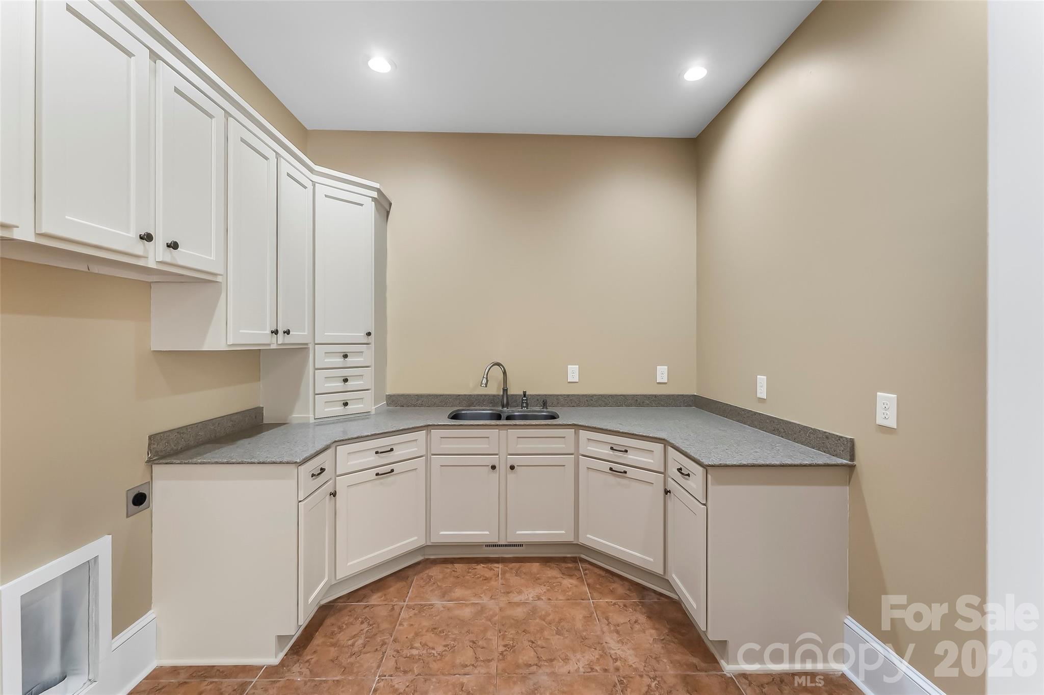 1090 Pearidge Road Property Photo 22