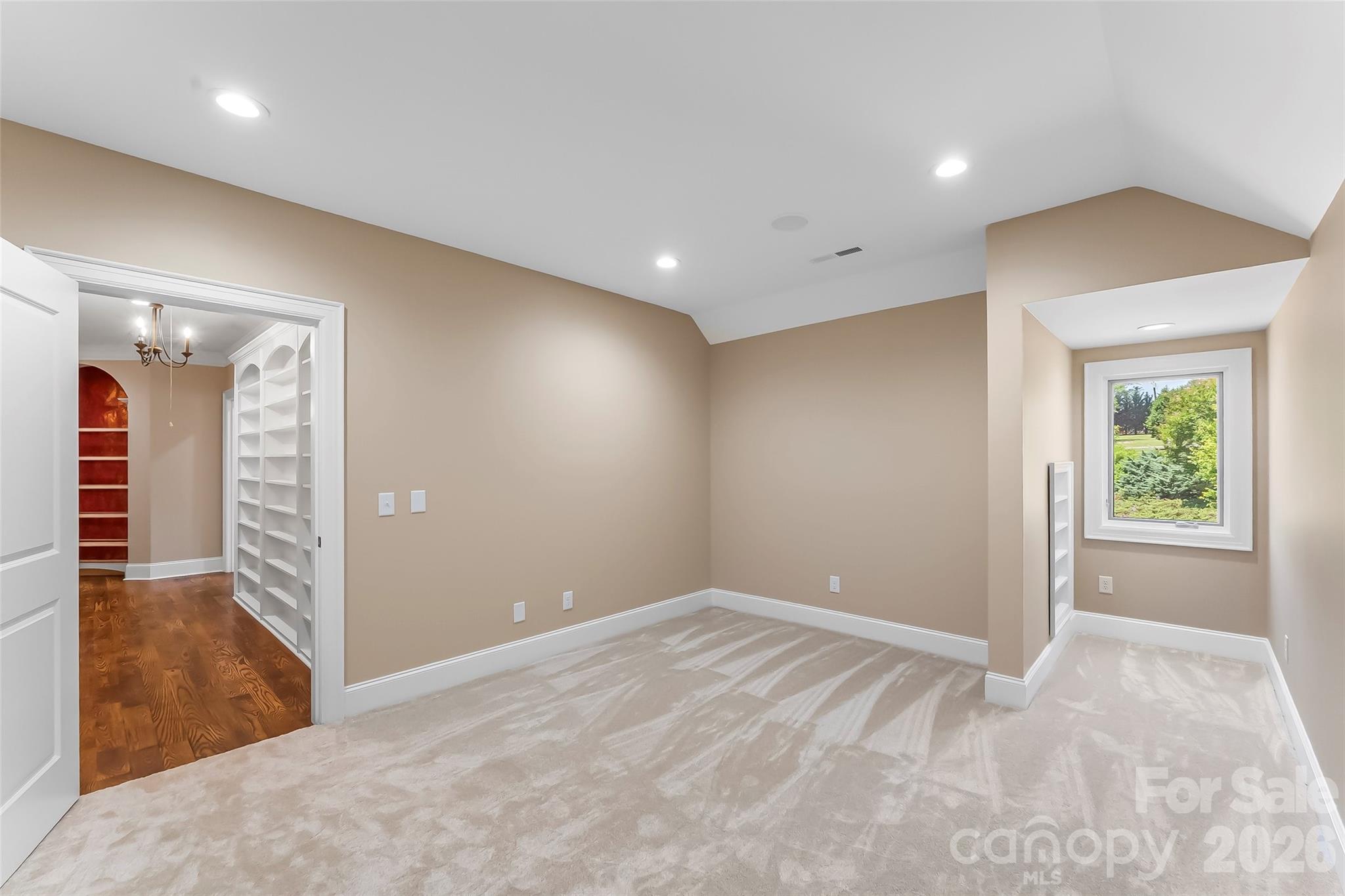 1090 Pearidge Road Property Photo 32