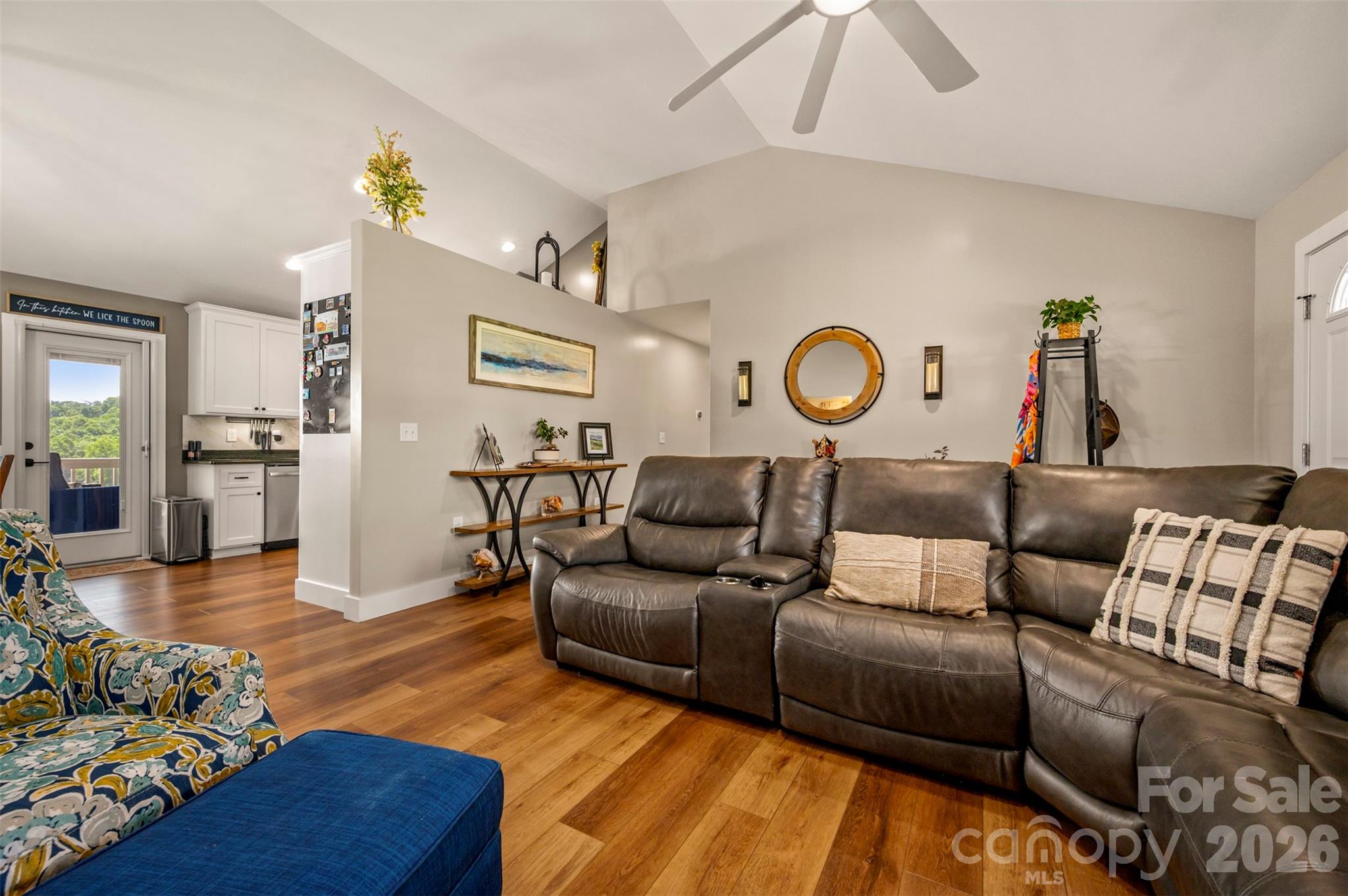 110 Kingston Place Property Photo 10