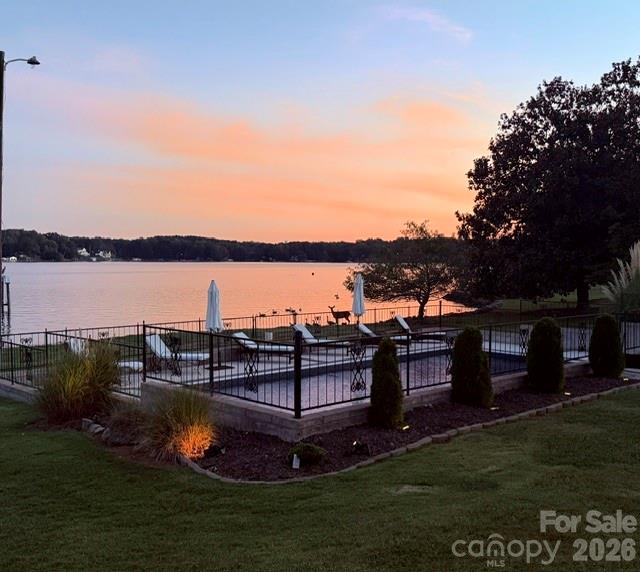 615 Kenway Loop Property Photo 12
