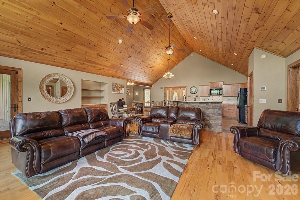 346 Torwood Lane Property Photo 11