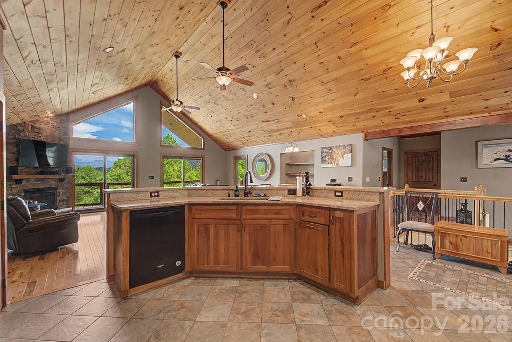 346 Torwood Lane Property Photo 15