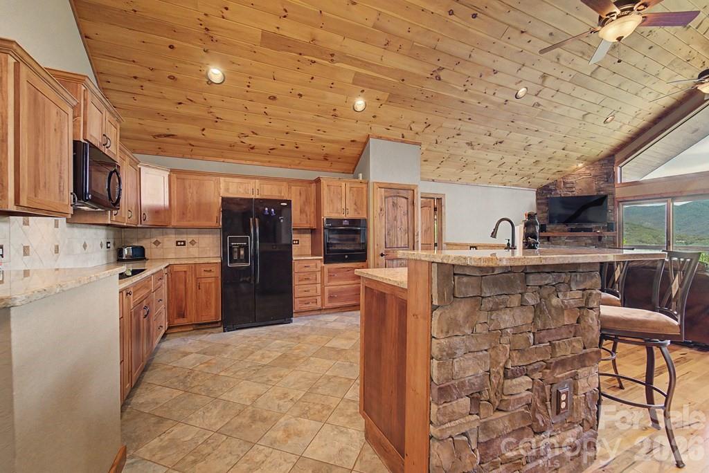 346 Torwood Lane Property Photo 16