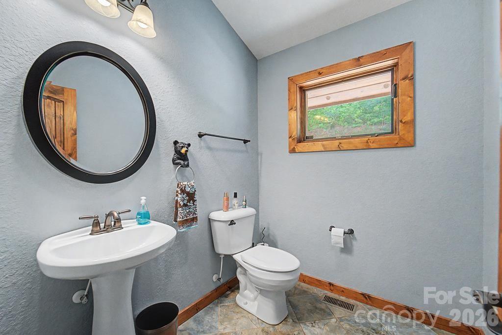 346 Torwood Lane Property Photo 24