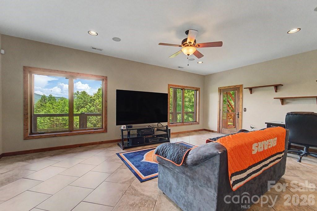 346 Torwood Lane Property Photo 26