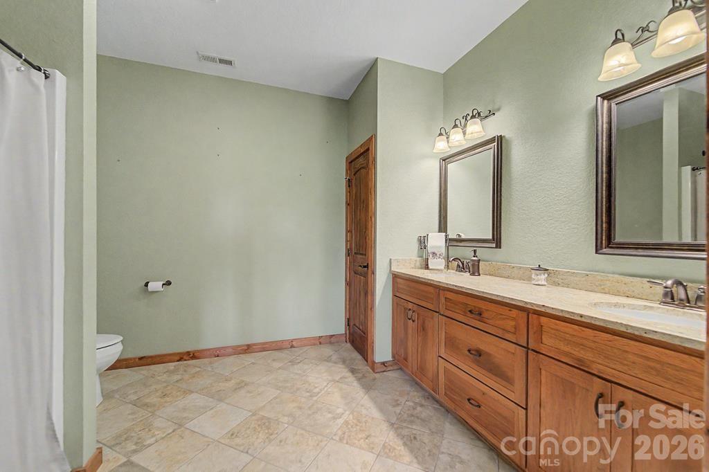 346 Torwood Lane Property Photo 32