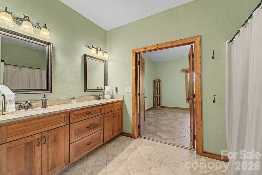 346 Torwood Lane Property Photo 33