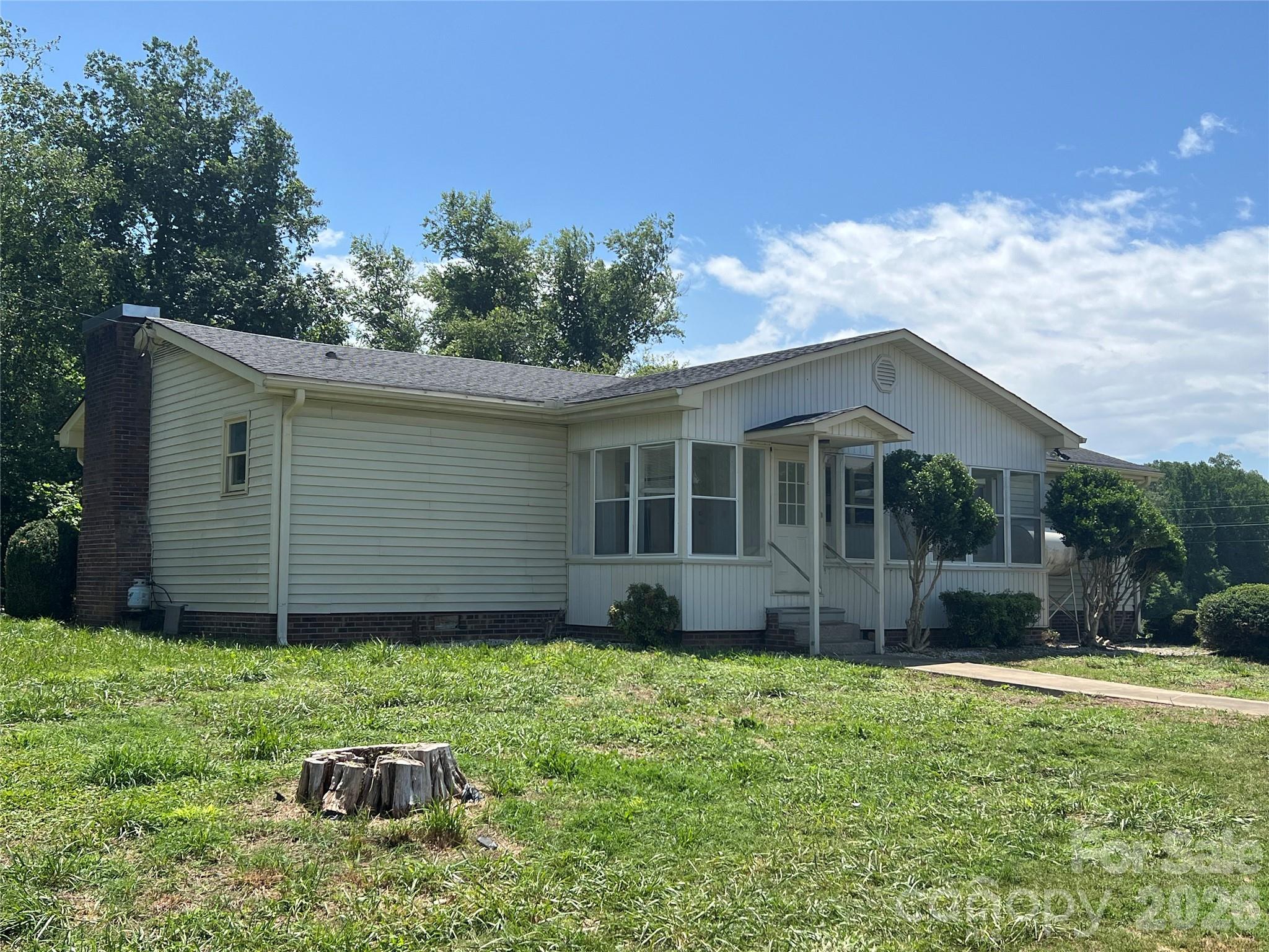 4405 Maple Creek Road Property Photo 3