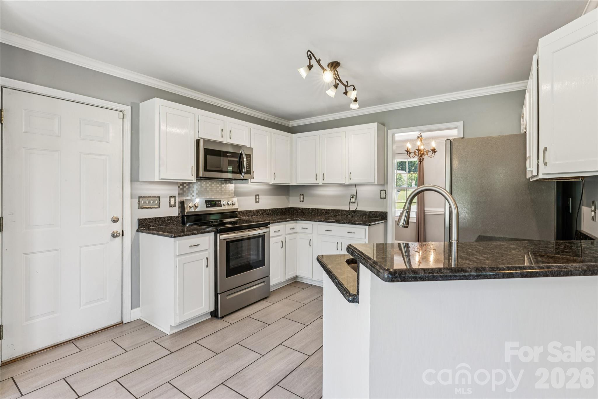 246 Maple Ridge Circle Property Photo 18