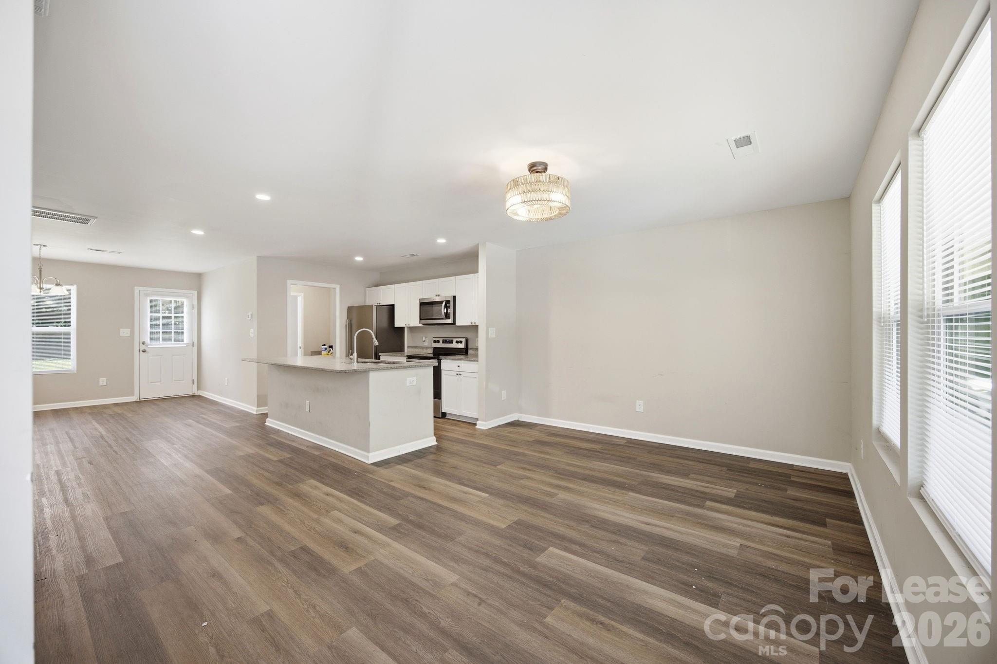 1361 Ontario Drive Property Photo 7