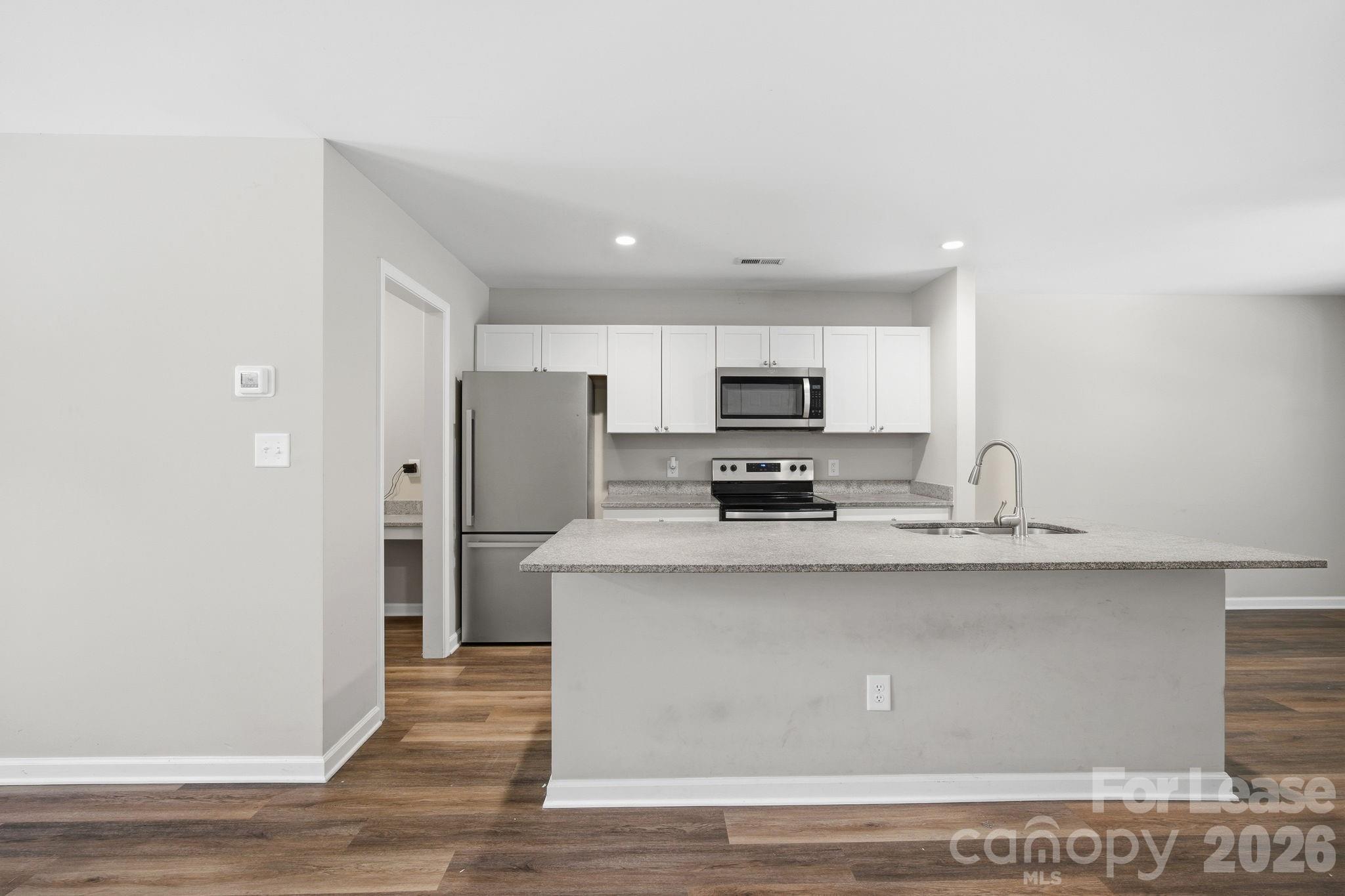1361 Ontario Drive Property Photo 12
