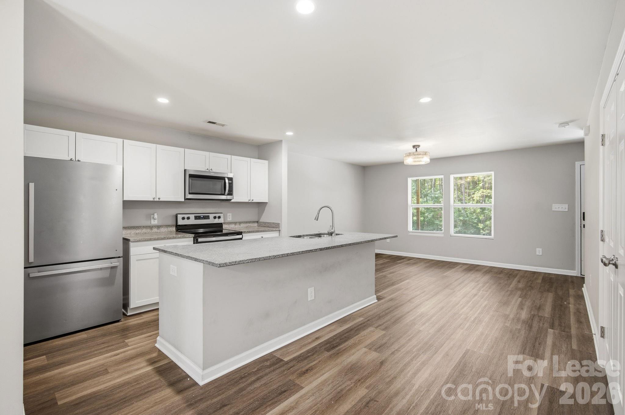 1361 Ontario Drive Property Photo 13