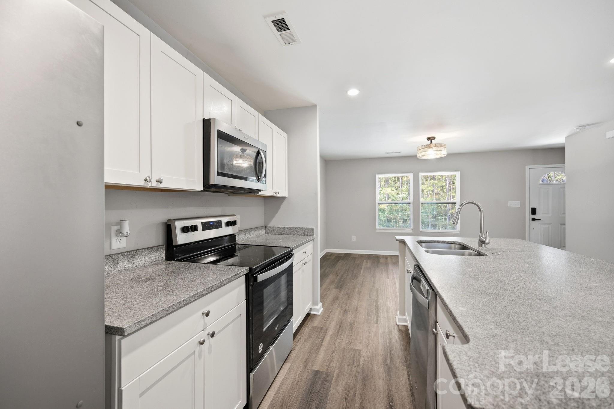 1361 Ontario Drive Property Photo 15
