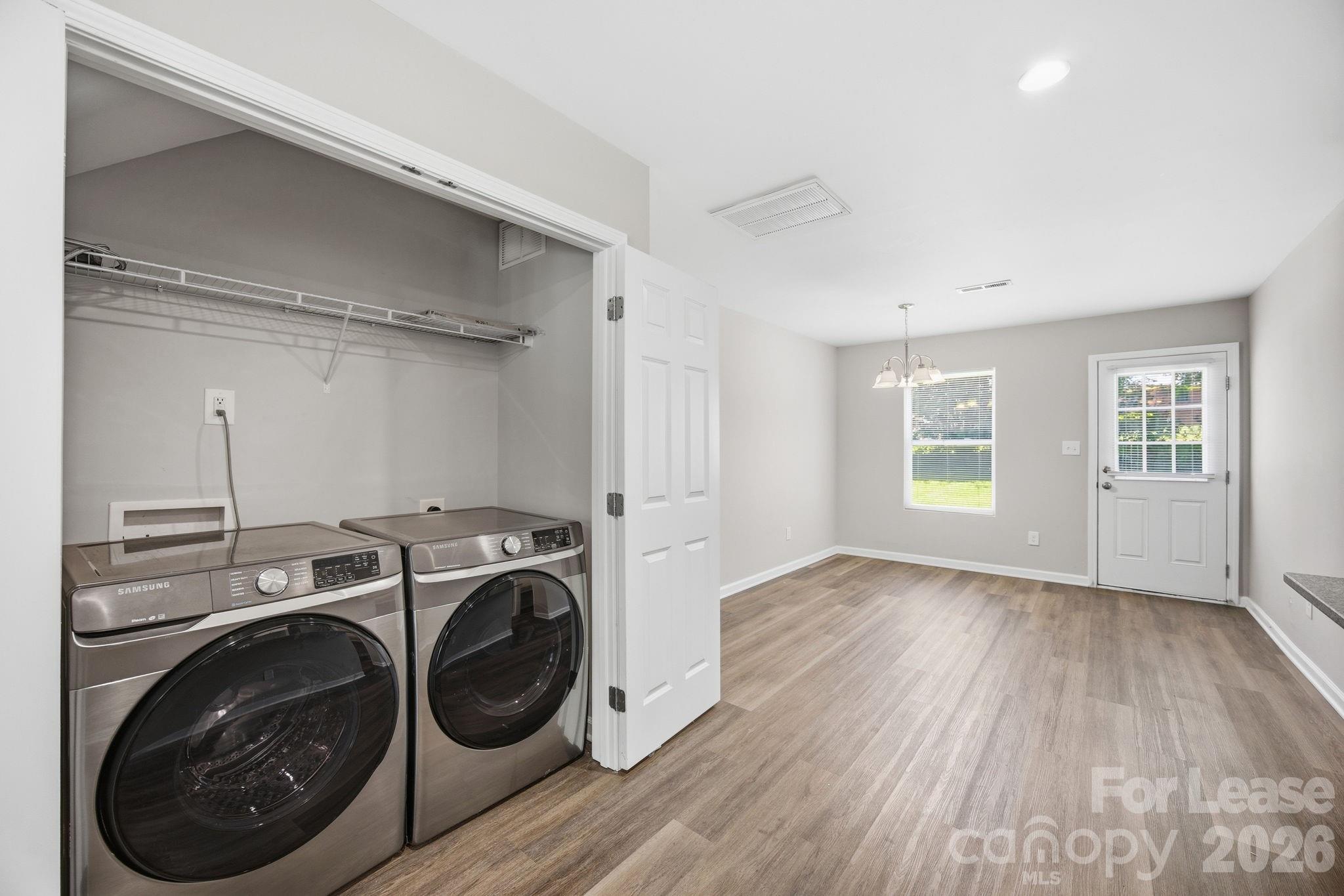 1361 Ontario Drive Property Photo 17