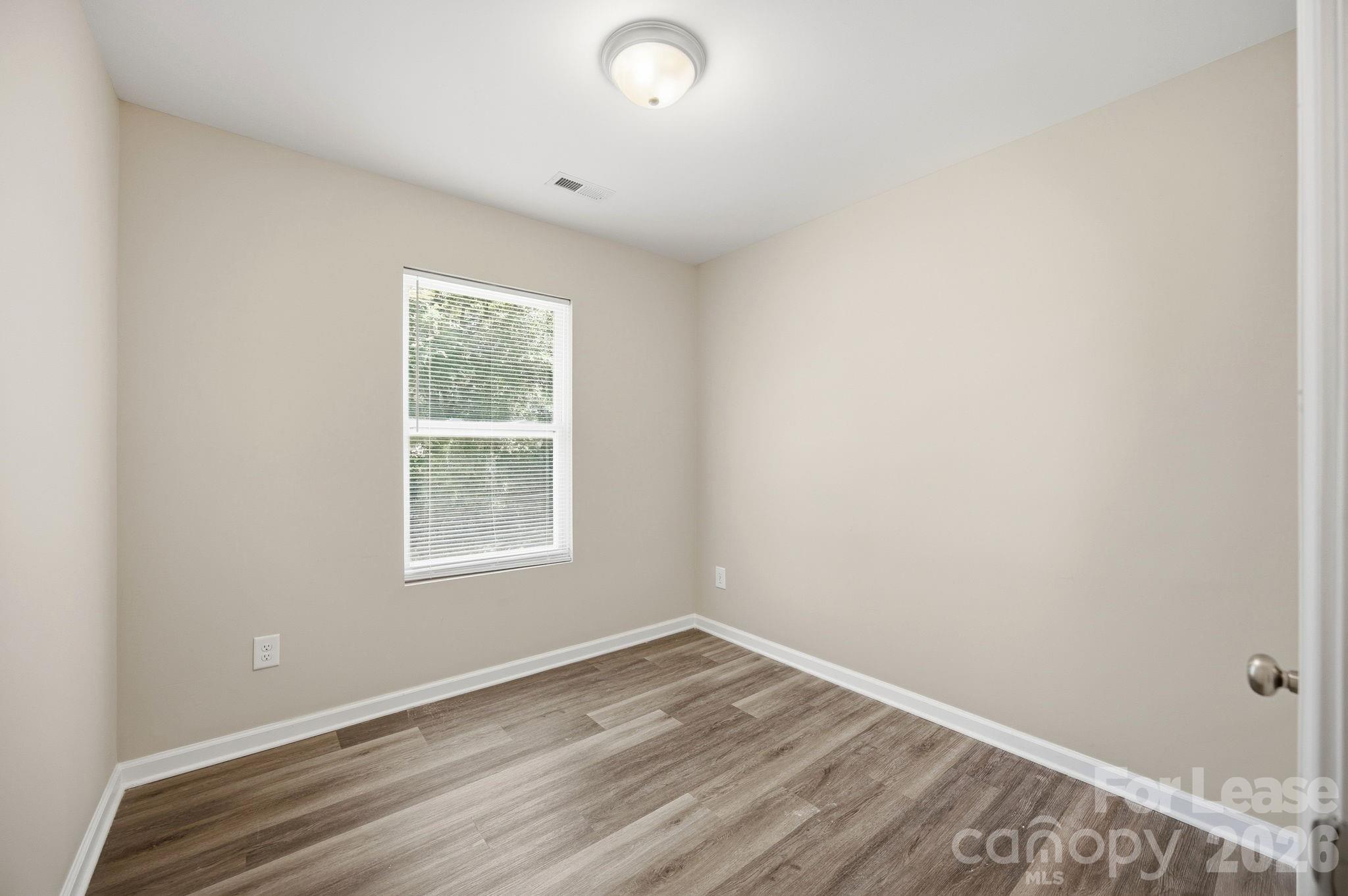 1361 Ontario Drive Property Photo 27